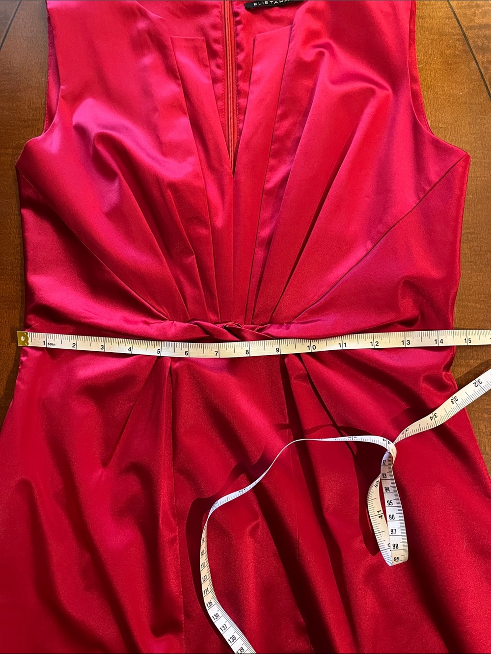 Elie Tahari silk dress. Twist waist. V-neck. Cocktail, formal, Red/ raspberry. 8 - Picture 12 of 14